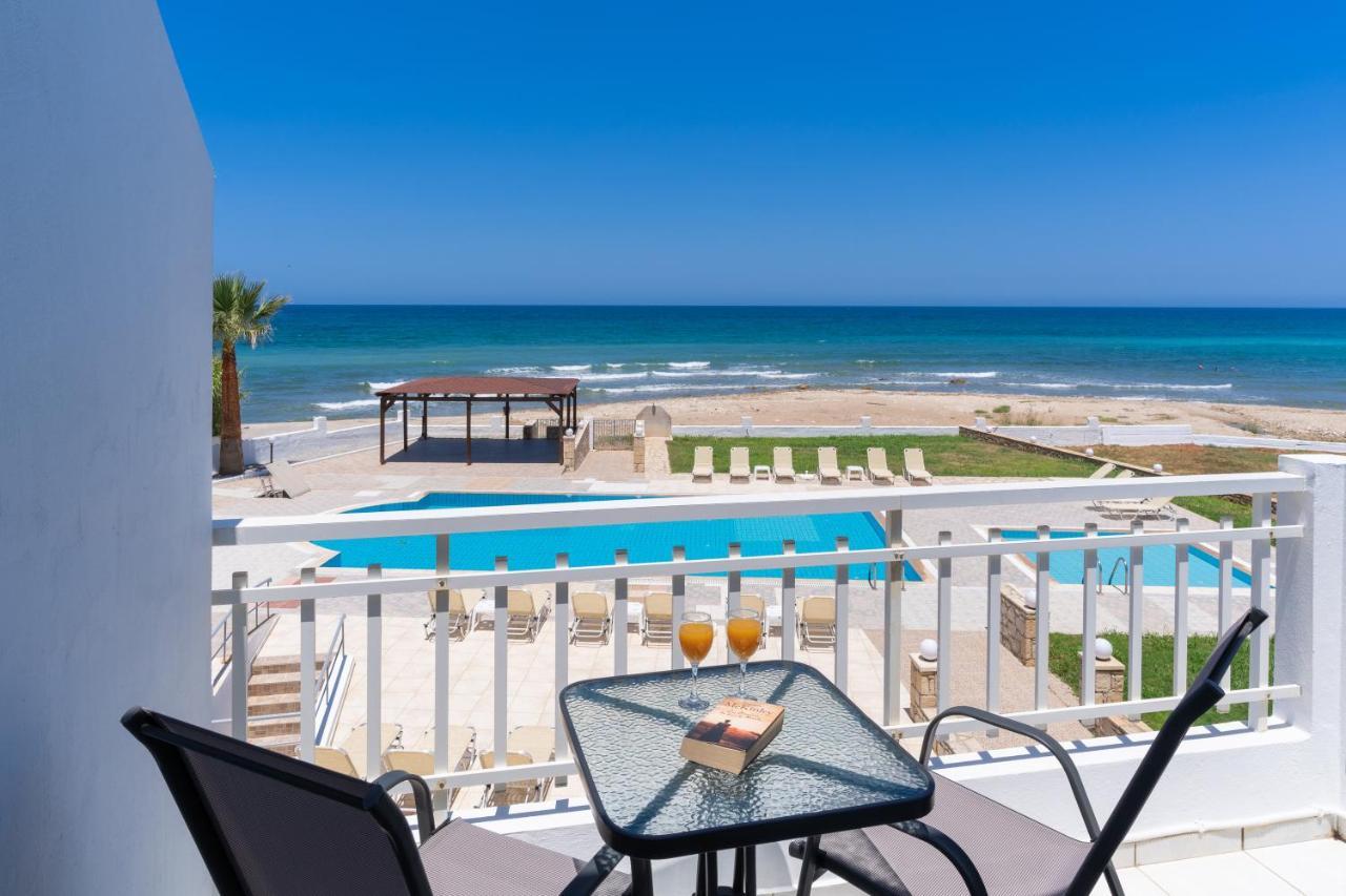 Magnisía Azure Seaside Apts מראה חיצוני תמונה