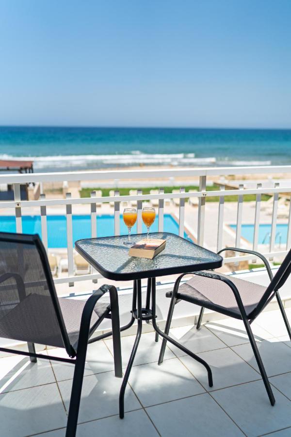 Magnisía Azure Seaside Apts מראה חיצוני תמונה