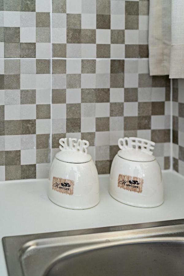 Magnisía Azure Seaside Apts מראה חיצוני תמונה